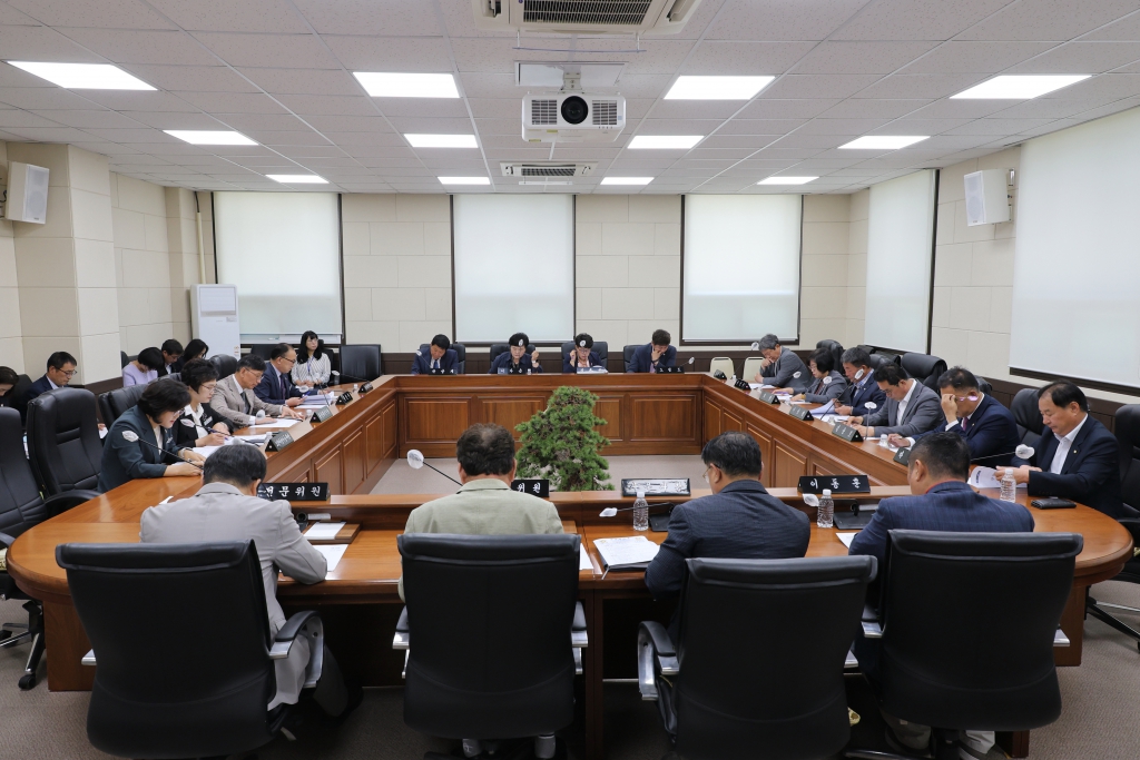 창녕군의회 의원 간담회 및 의회운영위원회 개최 이미지(9)