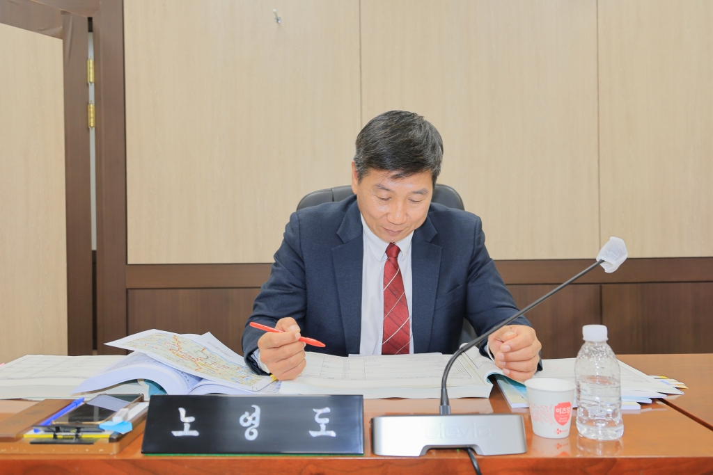 제317회 창녕군의회 제2차 정례회  1,4차 산업건설위원회 이미지(1)