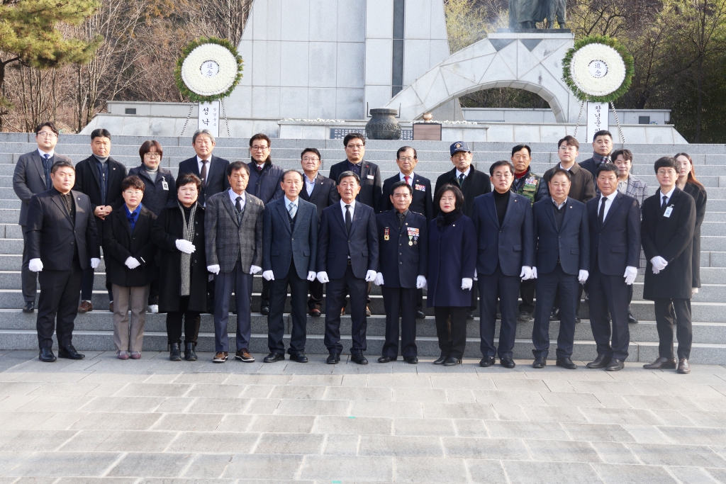 창녕군의회 2024년 새해 충혼탑 참배 이미지(8)