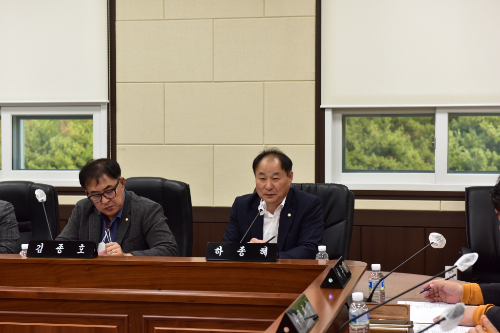창녕군의회 간담회 이미지(7)