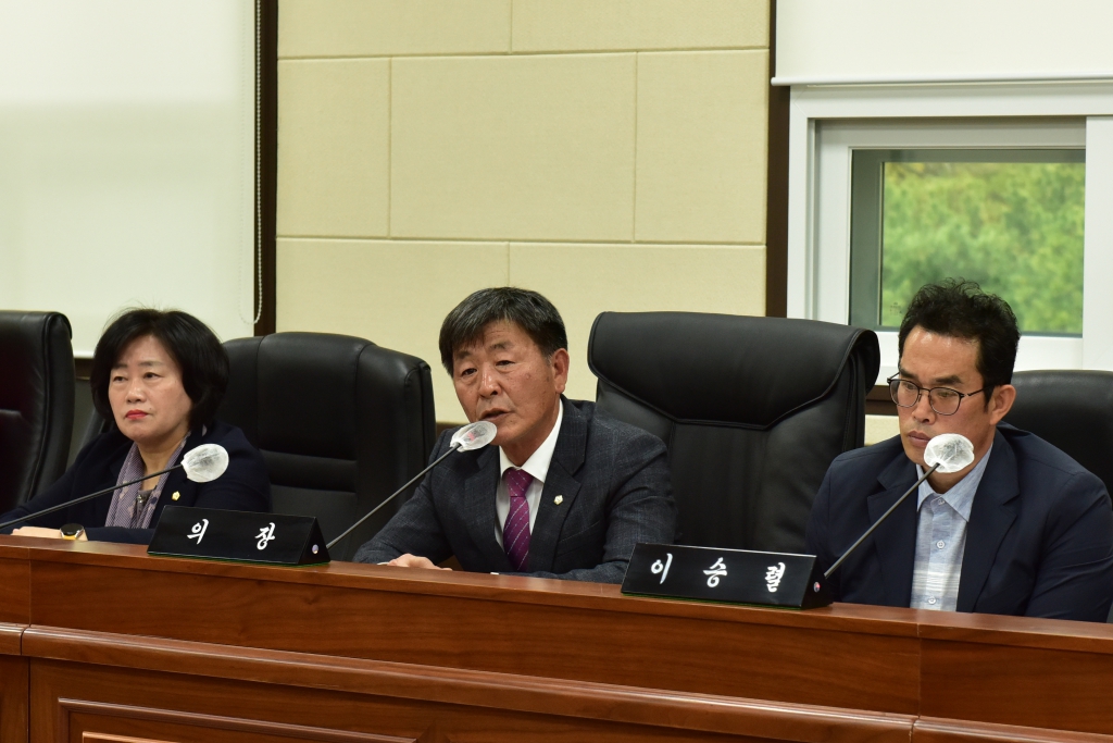 창녕군의회 간담회 이미지(12)