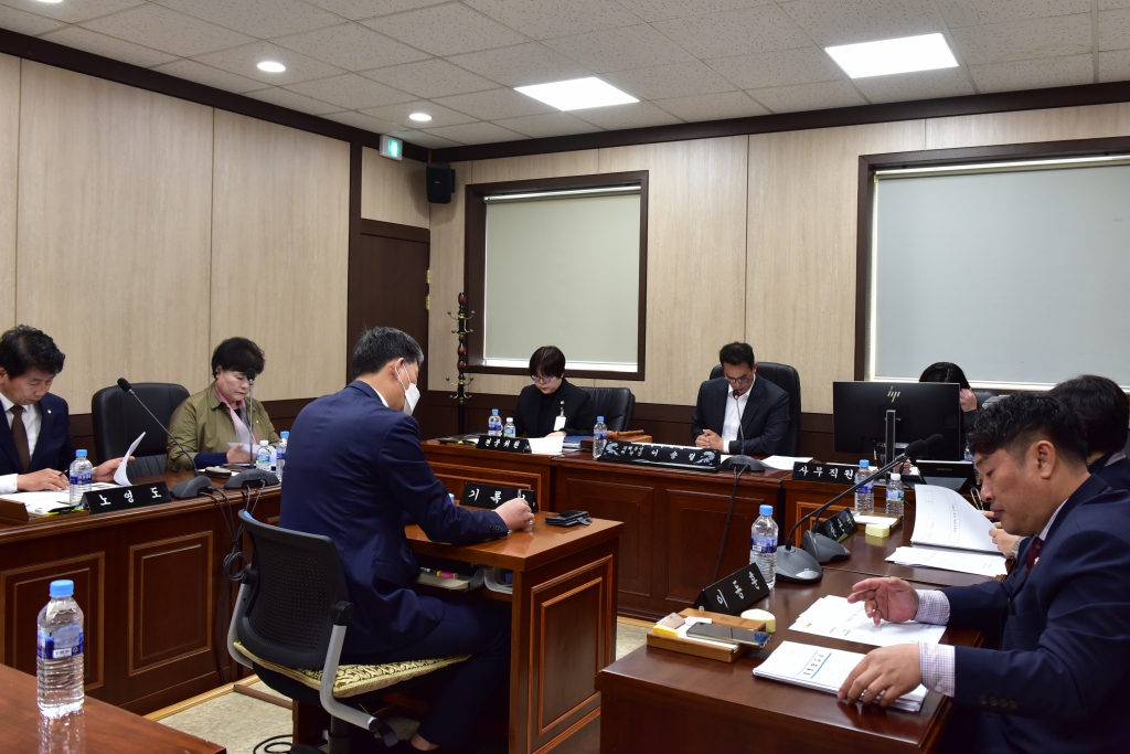제300회 창녕군의회 임시회 이미지(5)