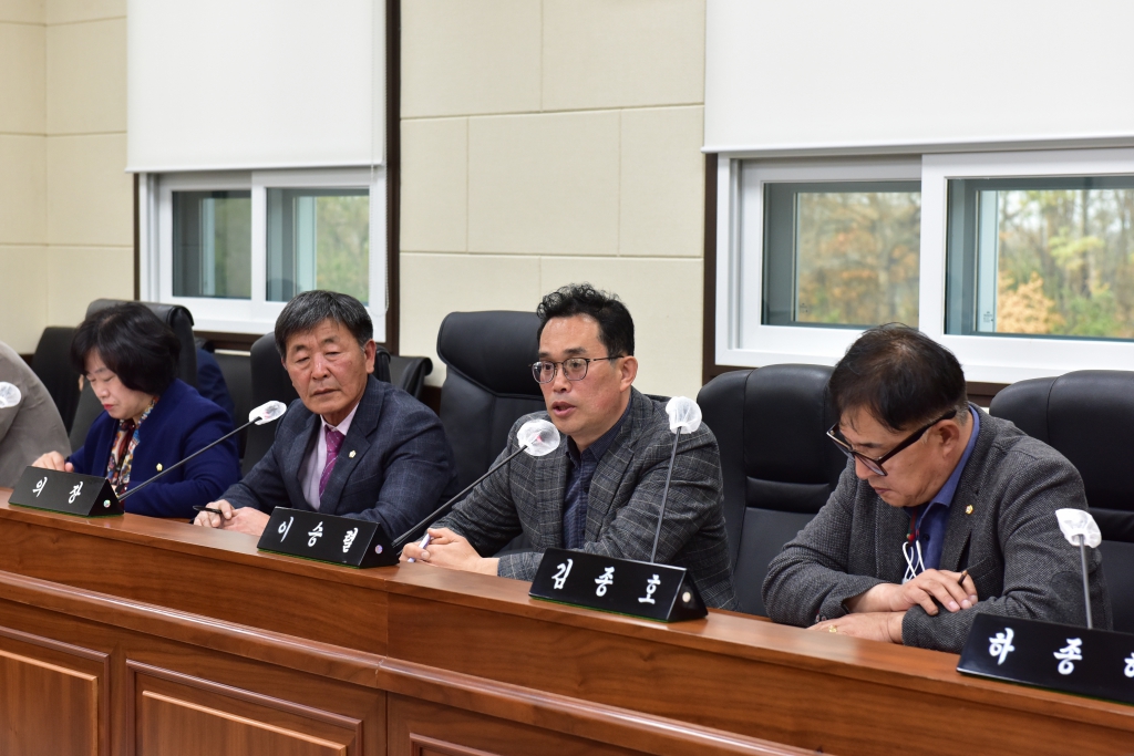 창녕군의회 간담회 이미지(6)