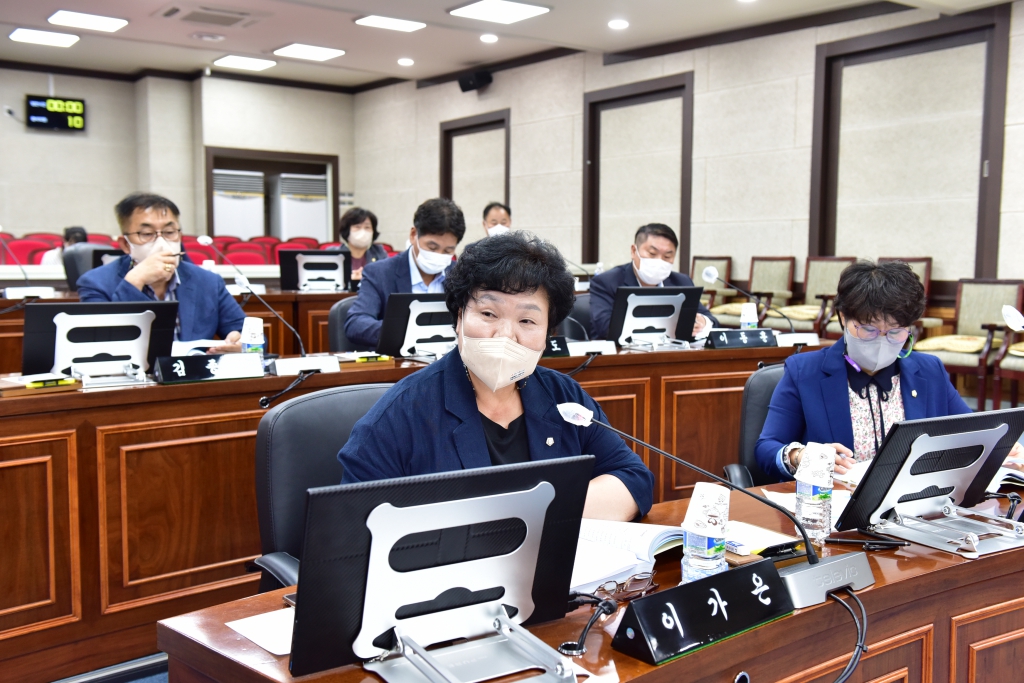 제297회 창녕군의회 제1차 정례회 행정사무감사 이미지(11)