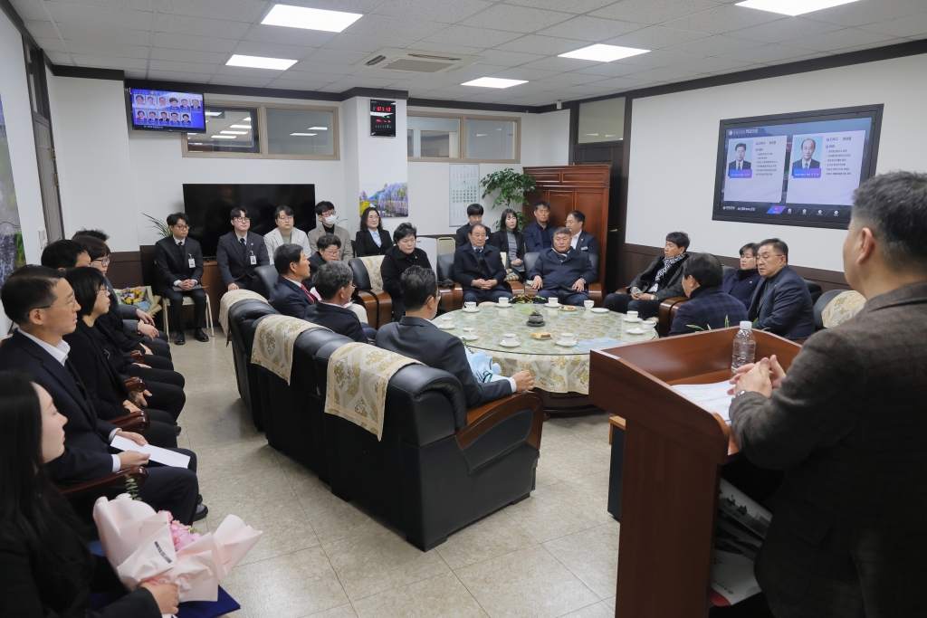 창녕군의회 시무식 및 의정발전 유공자 표창 이미지(7)