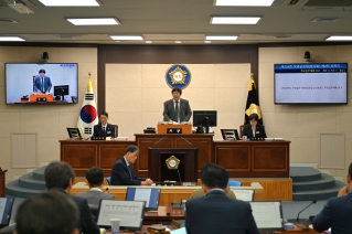 제324회 창녕군의회 임시회 2025년도 주요업무 추진성과 및 2026년도 주요업무계획 보고 대표이미지