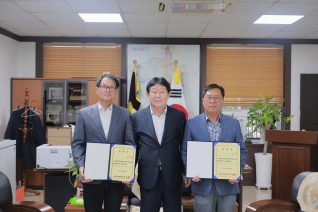 창녕군의회 의원연구단체 심의위원회 심의위원 위촉 및  심의위원회 개최 대표이미지