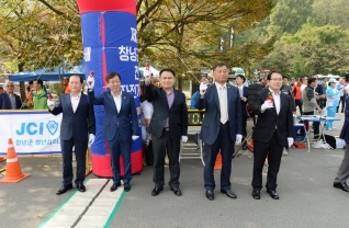 제2회 창녕군수배 전국자전거 대회 겸아시아대학도로사이클 선수권 대회 참석 대표이미지