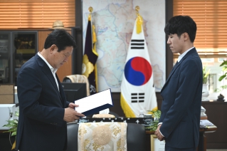 창녕군의회 신규공무원 임용장 수여식 대표이미지